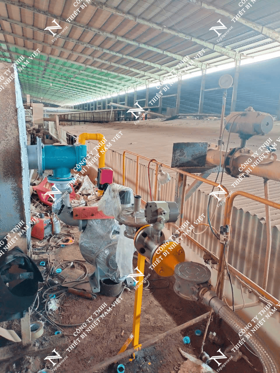 Hệ thống lò hơi số 2 sau khi Nam Việt lắp đặt và bảo trì hoàn tất tại Nhà máy Gạch Đông Nam Á, Bình Dương (1).png